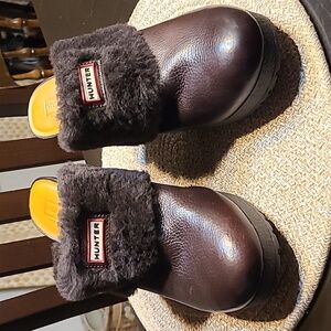 Hunter Bruson Dark Brown Shearling Fur-Lined Leather Clogs Mules Size 10